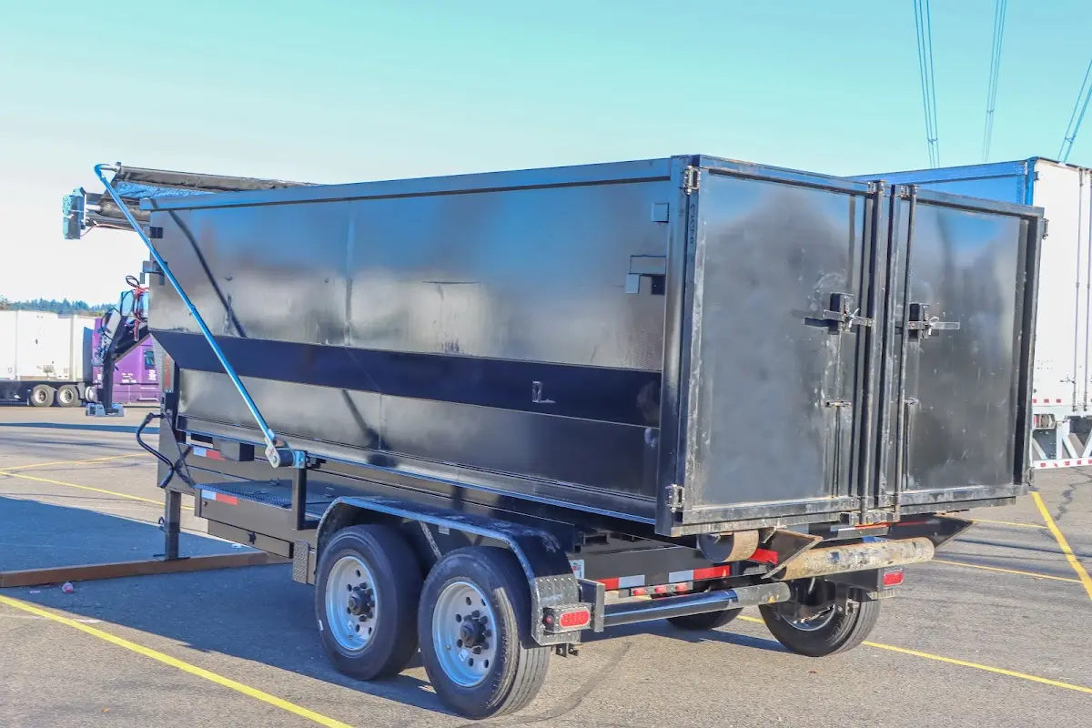 2 Yard Dumpster Rental in Fowler, CA